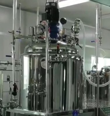 믹서 7.5 kW 220V 380V를 유화하는 5-2000L 화장용 진공 확산 가열